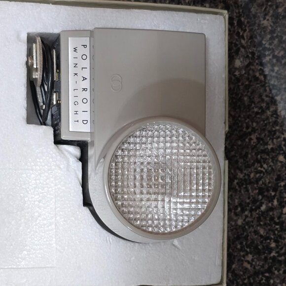 Vintage Polaroid Wink-Light Model 250 Flash w/ Original Box & Instructions - Picture 2 of 3